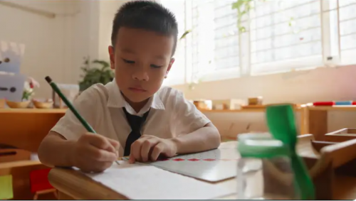 PODCAST | TOÁN HỌC MONTESSORI – KHI CON SỐ TRỞ NÊN “SỐNG ĐỘNG” TRONG TAY TRẺ