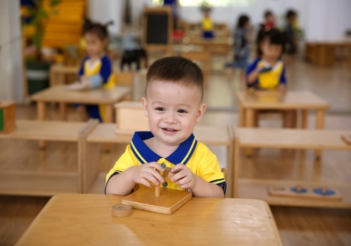 Chương trình Giáo dục Montessori từ 12-36 tháng tuổi (Cộng đồng Trẻ nhỏ)