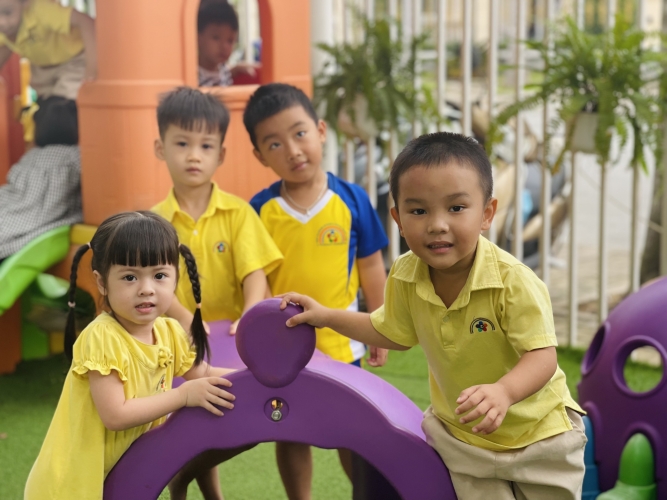 TUYỂN DỤNG